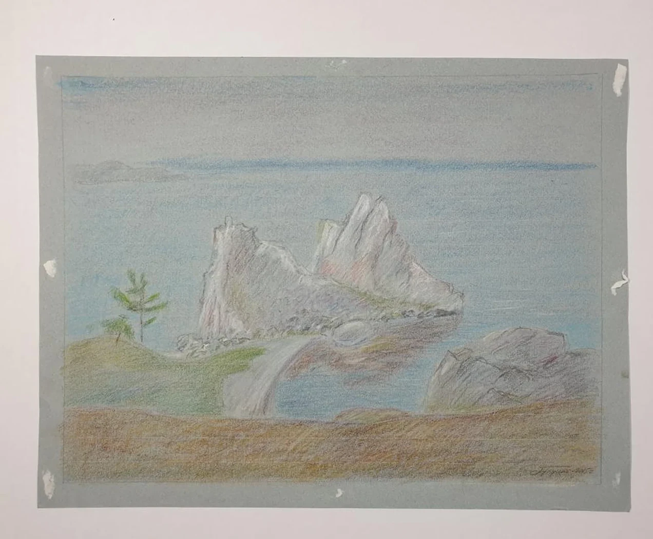 «Скалы у берега»